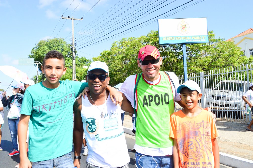 Um grande número de voluntários se envolve com o evento