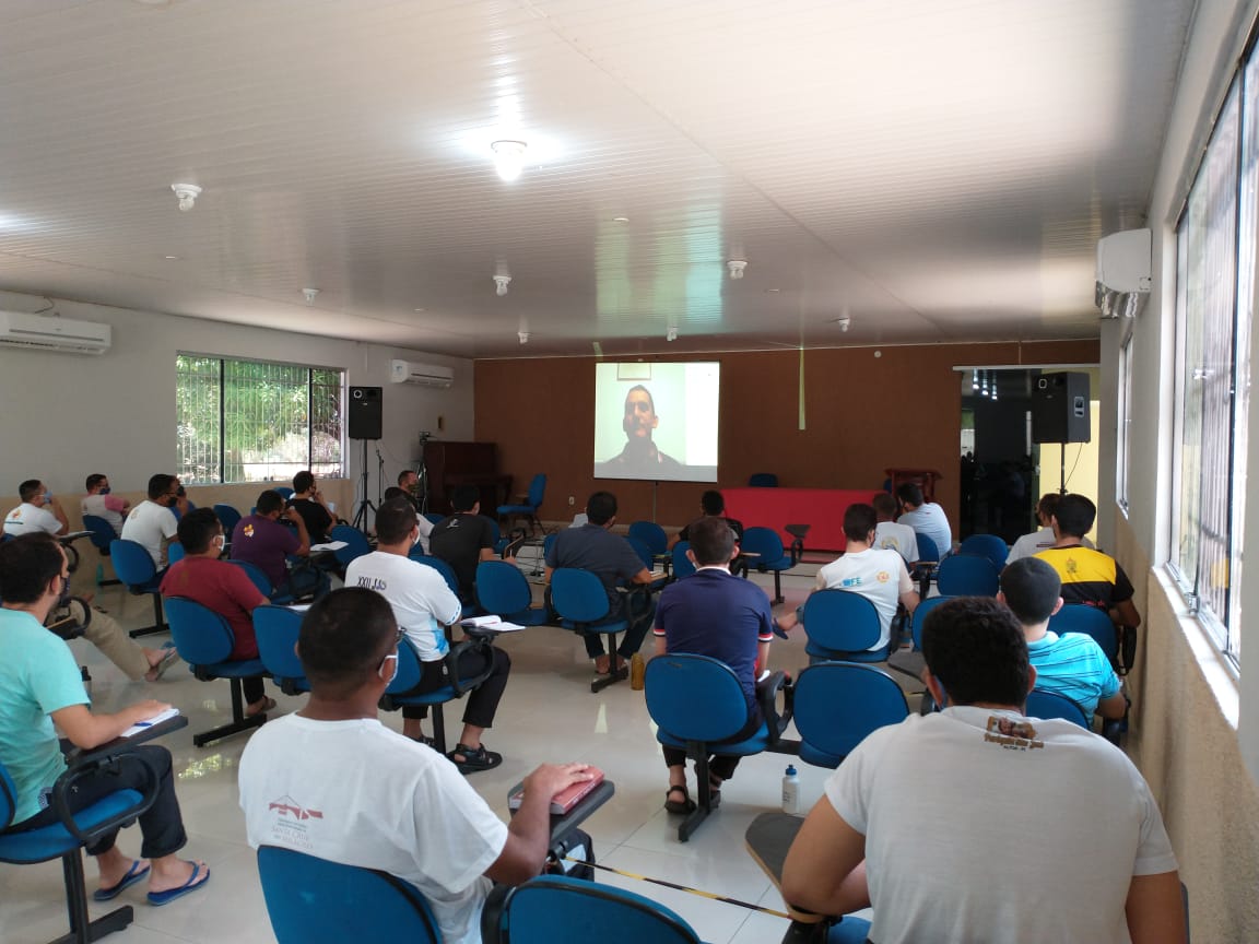 Seminaristas em formação durante a Live