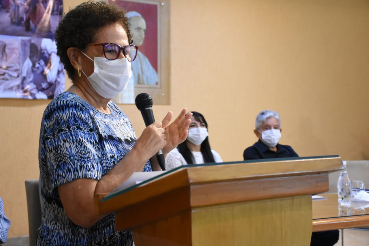 Regina Sousa , governadora em exercício