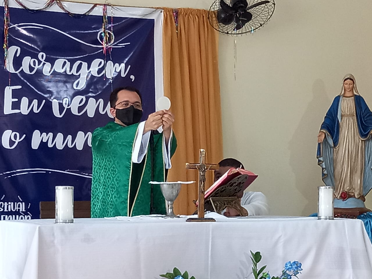 Padre Anderson Fábio, assessor espiritual da RCC  no Estado e na Arquidiocese