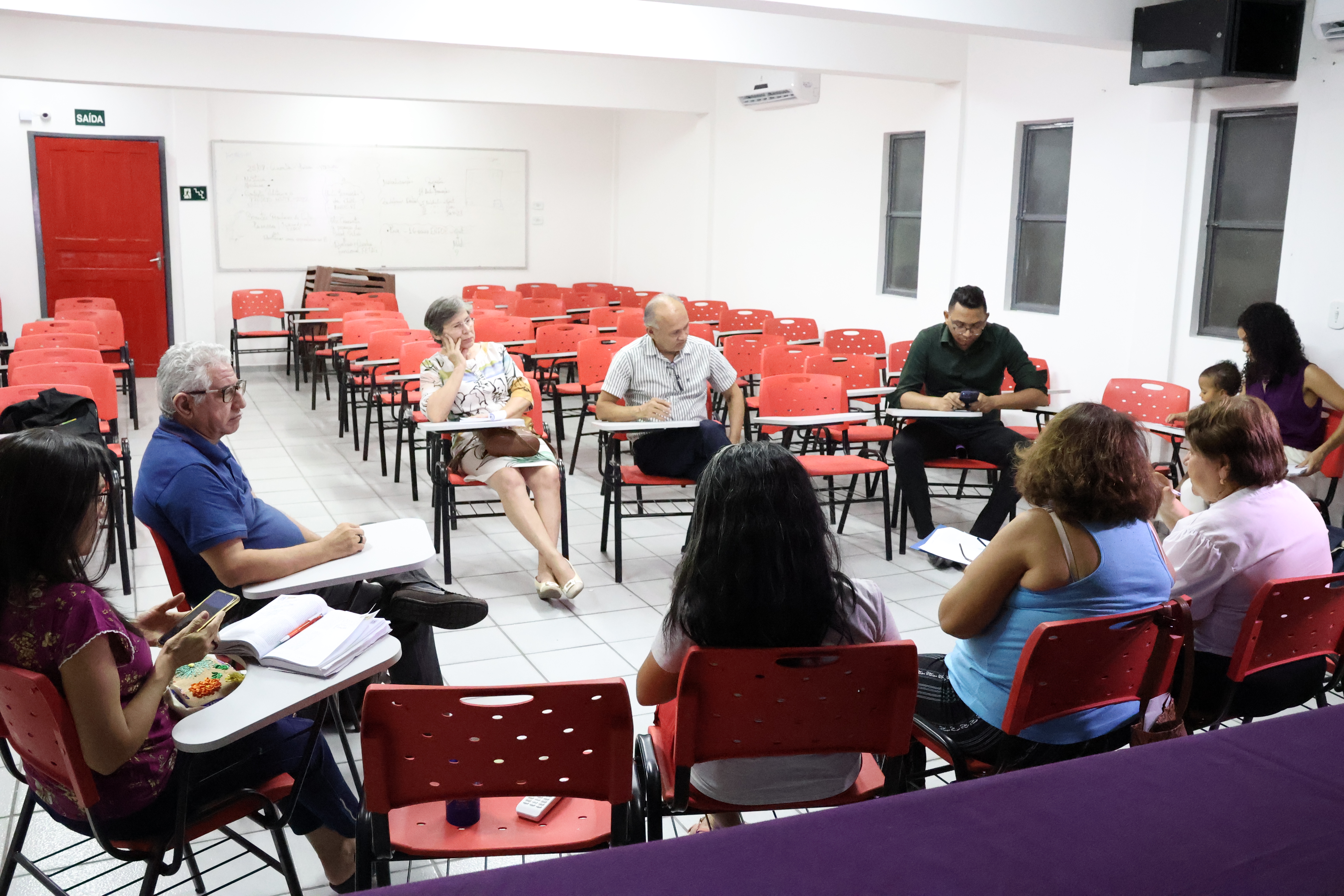 Líderes dos movimentos da pastoral social no auditório da FETAG