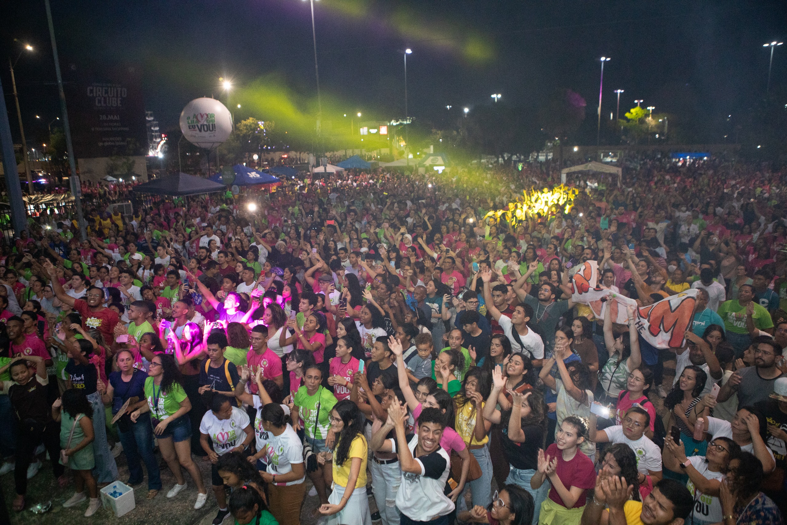 Fiéis durante show católico na Caminhada da Fraternidade do ano passado.